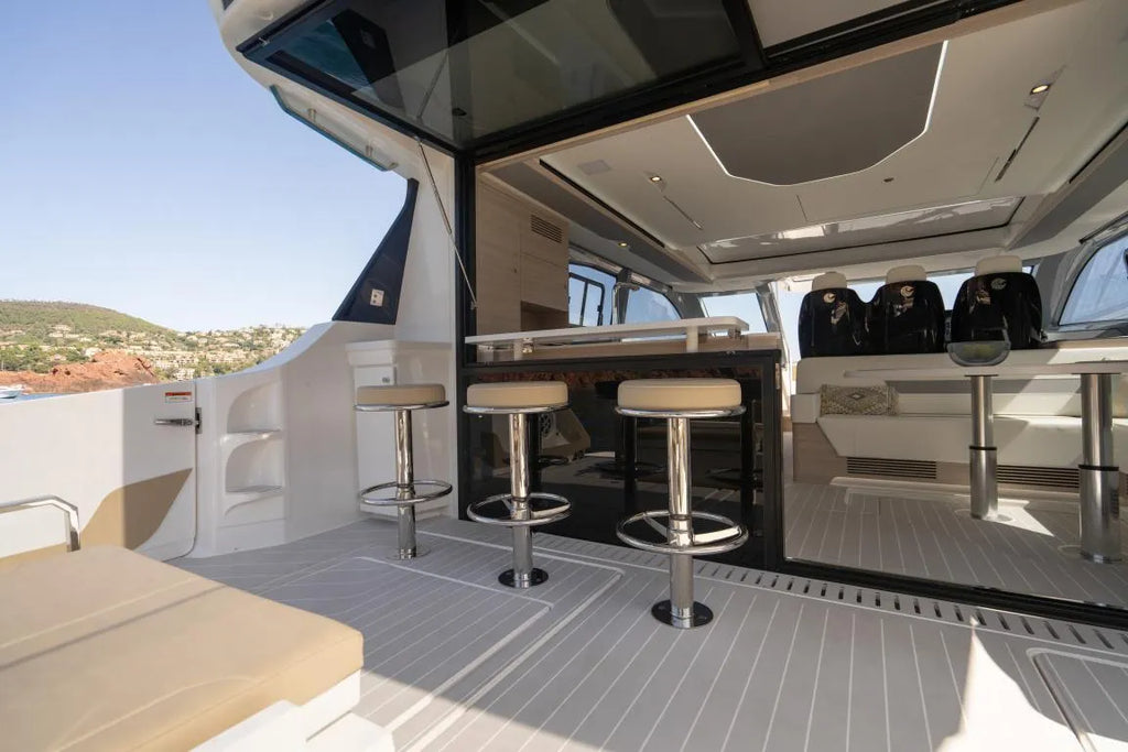 AQUILA 46 COUPE