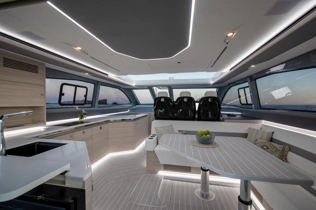 AQUILA 46 COUPE